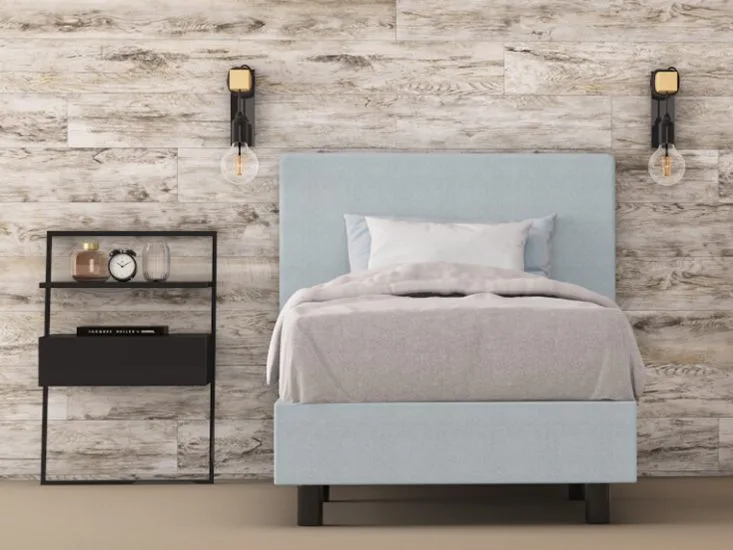 erkendmatras boxspring hoofdbord vlak stof lichtblauw