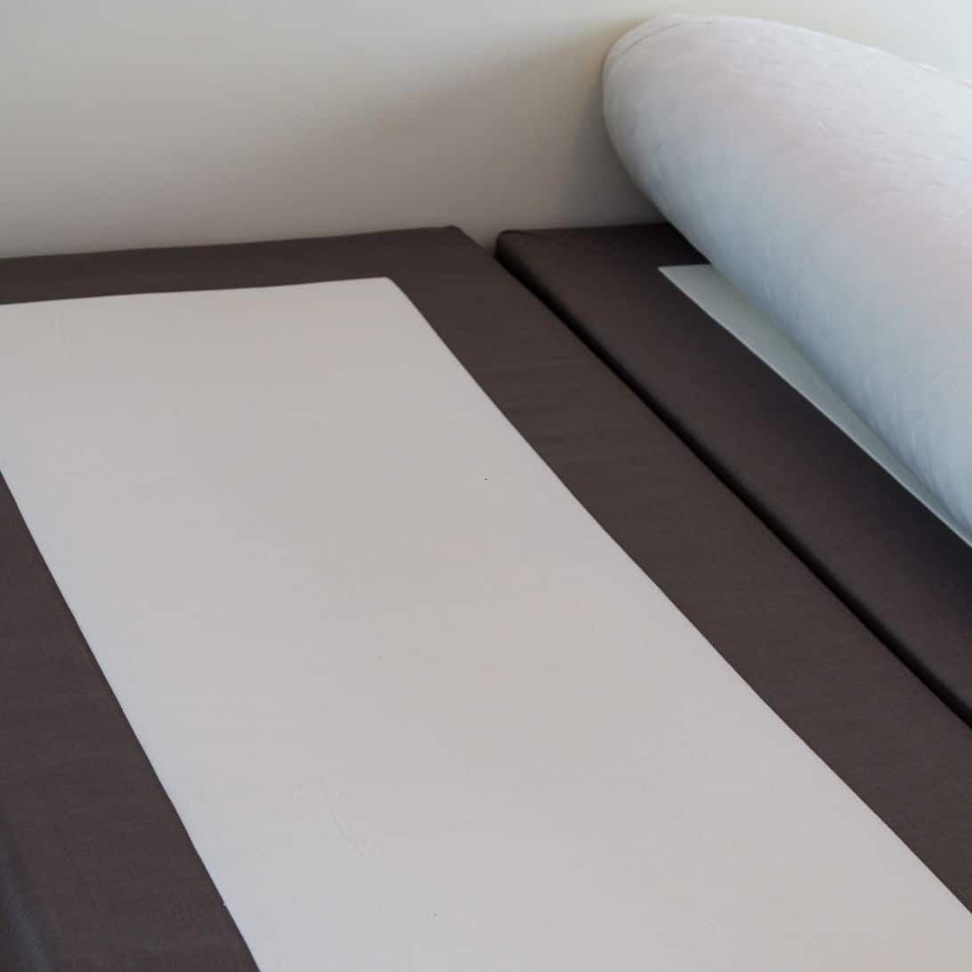 Boxspring van Beddenleeuw met topper