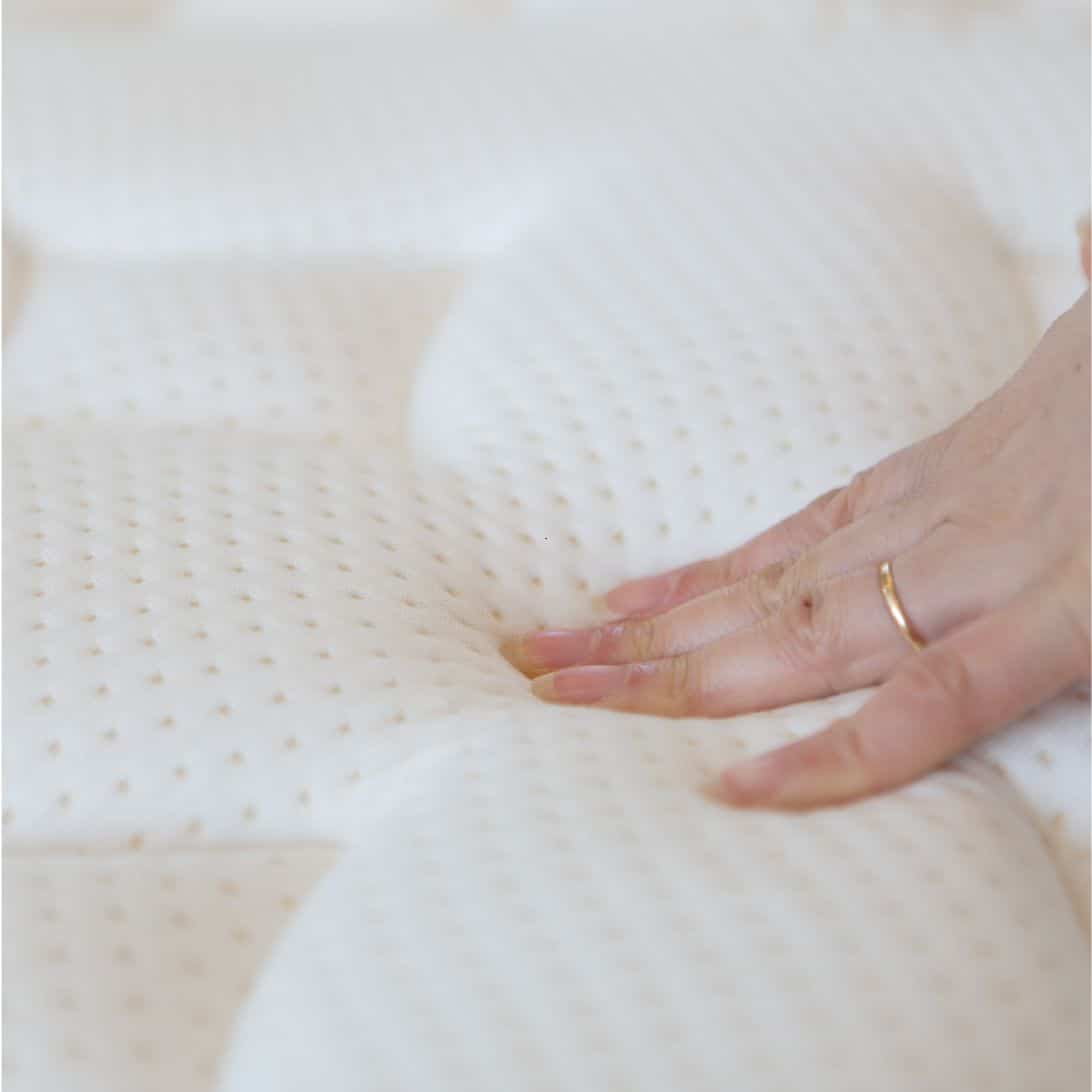 Hand test matras om juiste matras te kiezen