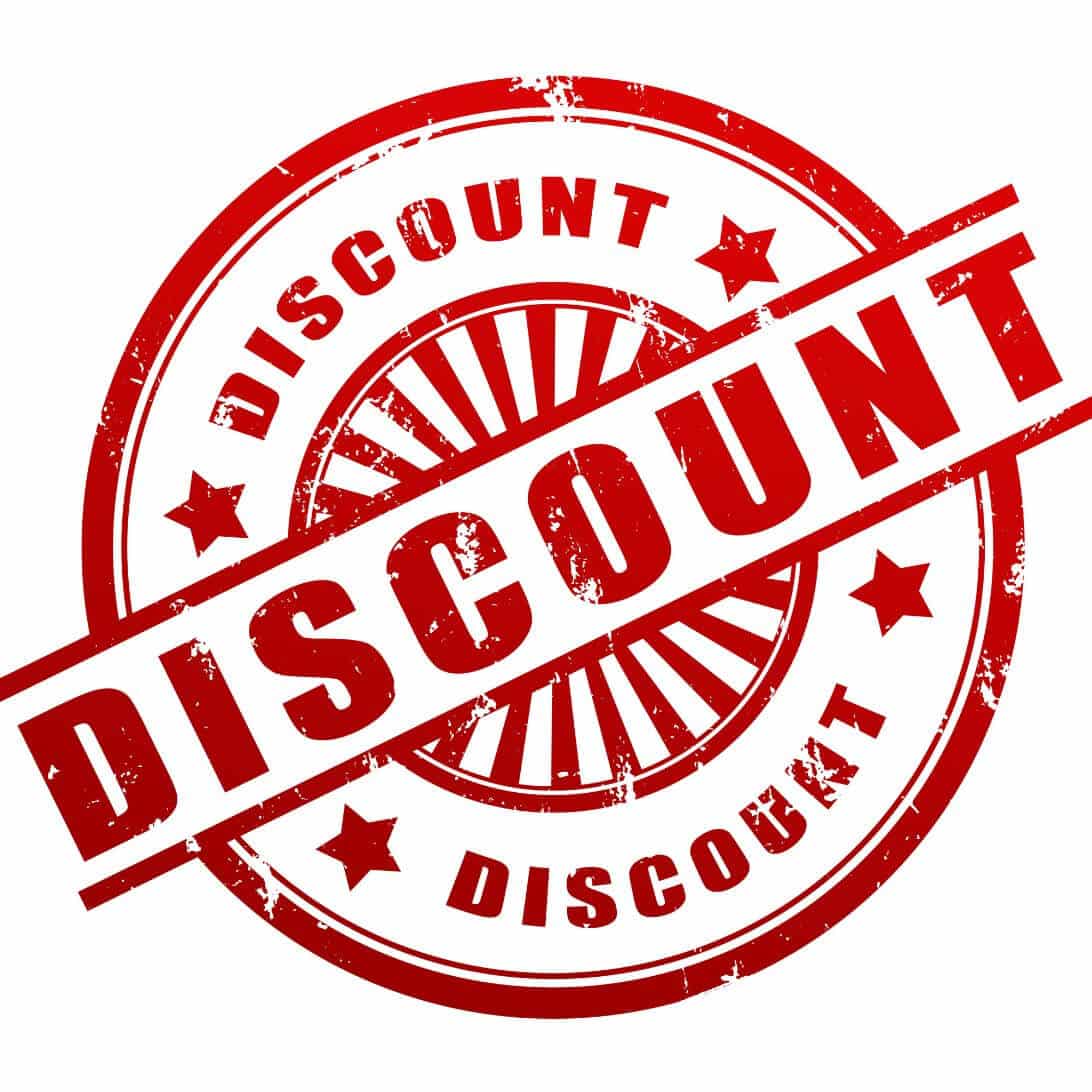 Rode cirkel met meerdere keer het woord discount, oftewel korting